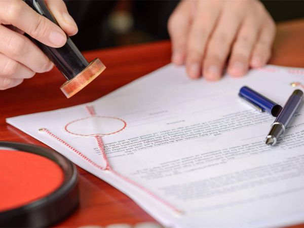 Công chứng hợp đồng tặng cho quyền sử dụng đất