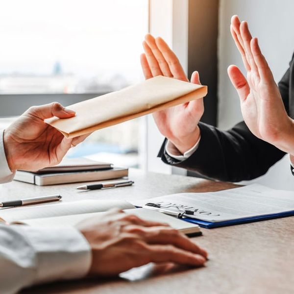 Thủ tục công chứng văn bản từ chối nhận di sản thừa kế