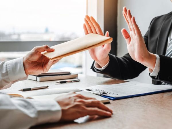 Thủ tục công chứng văn bản từ chối nhận di sản thừa kế